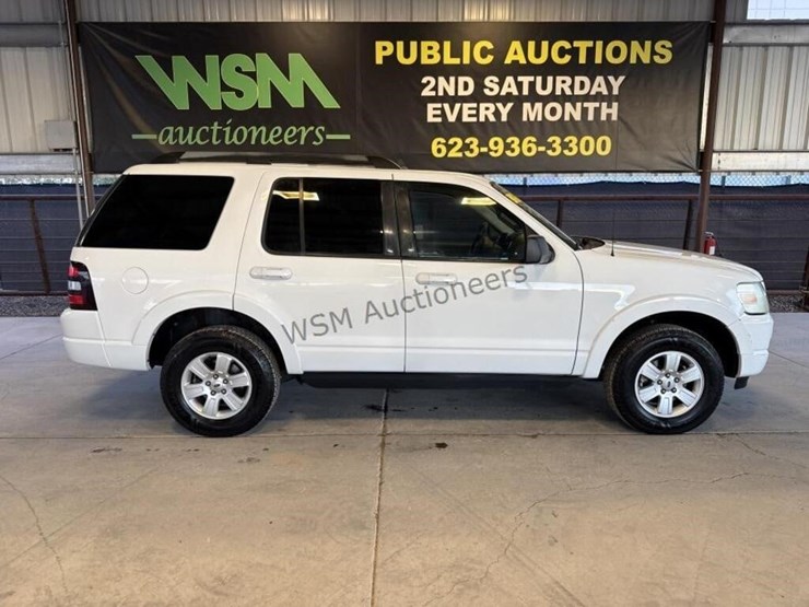 2009-ford-explorer-image-1