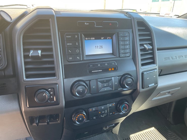 2020-ford-f350-xl-image-37
