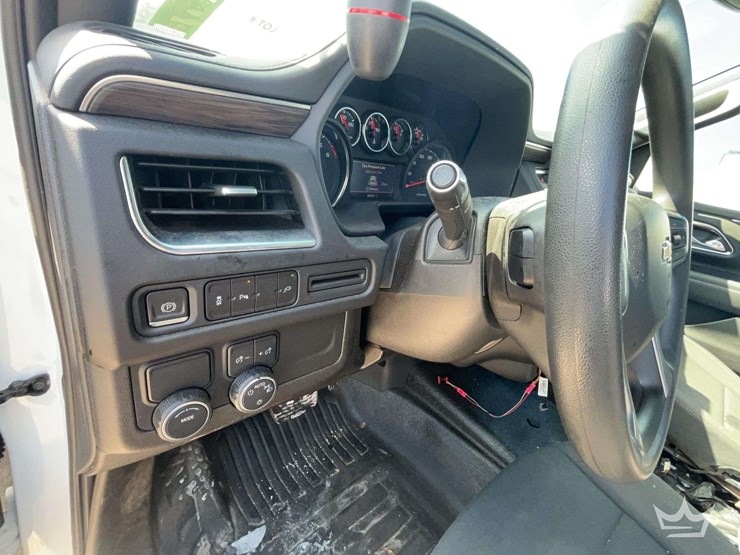 2021-chevrolet-tahoe-image-16