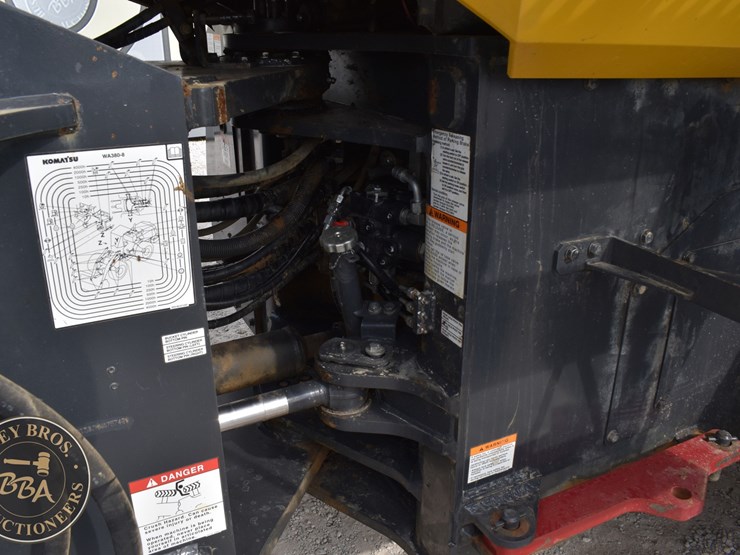2021-komatsu-wa380-8-image-30
