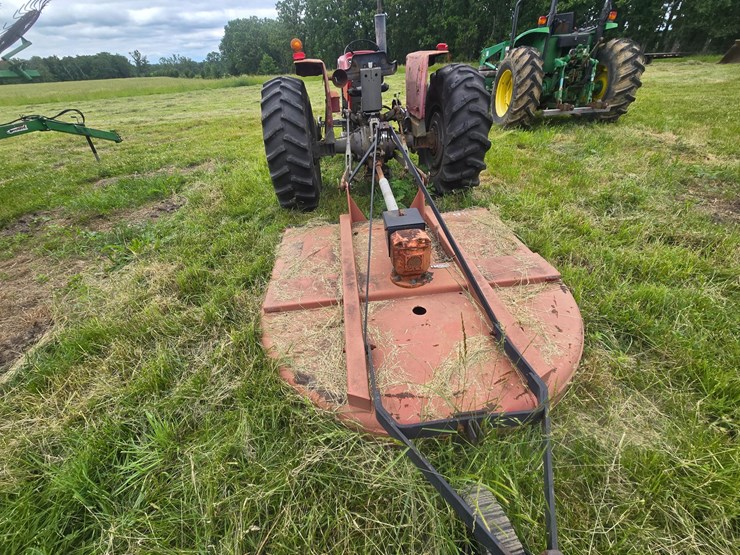 massey-ferguson-175-image-6