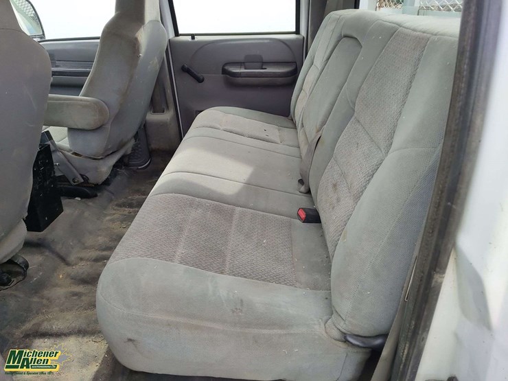 2003-ford-f550-image-15