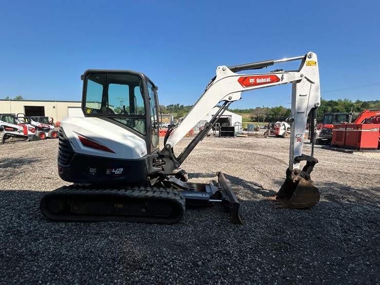 2021-bobcat-e42-image-5
