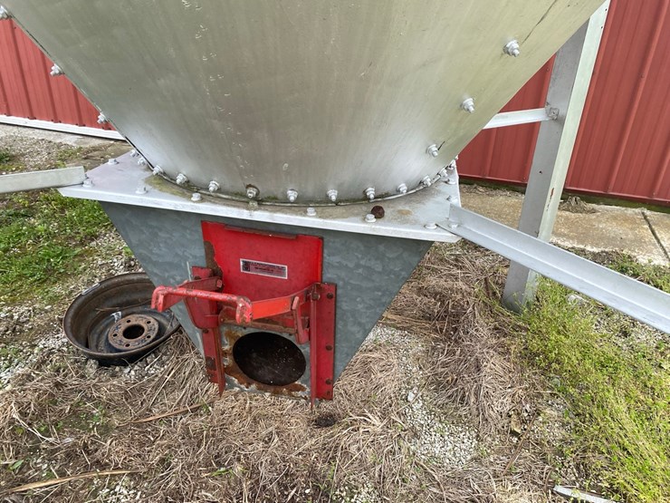 4-ton-feed-bin-image-14