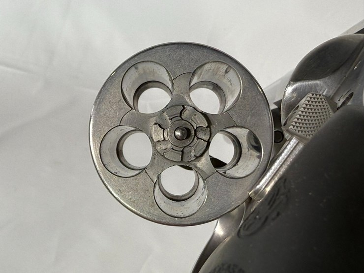 #57-•-smith-&-wesson-500-s&w-mag-revolver-chs8404-image-25