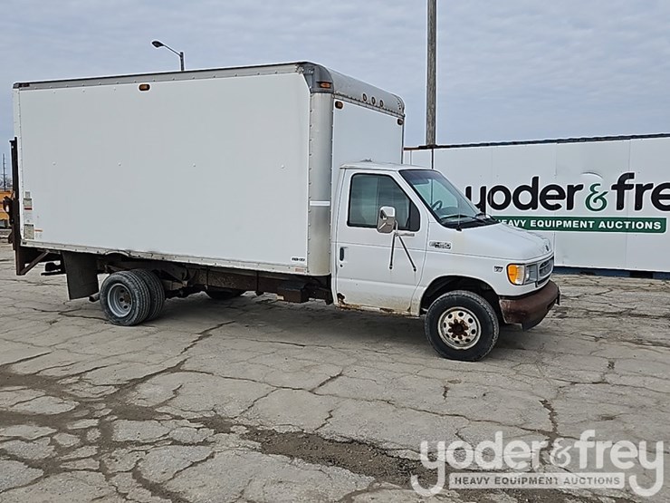 2002-ford-e450-image-5