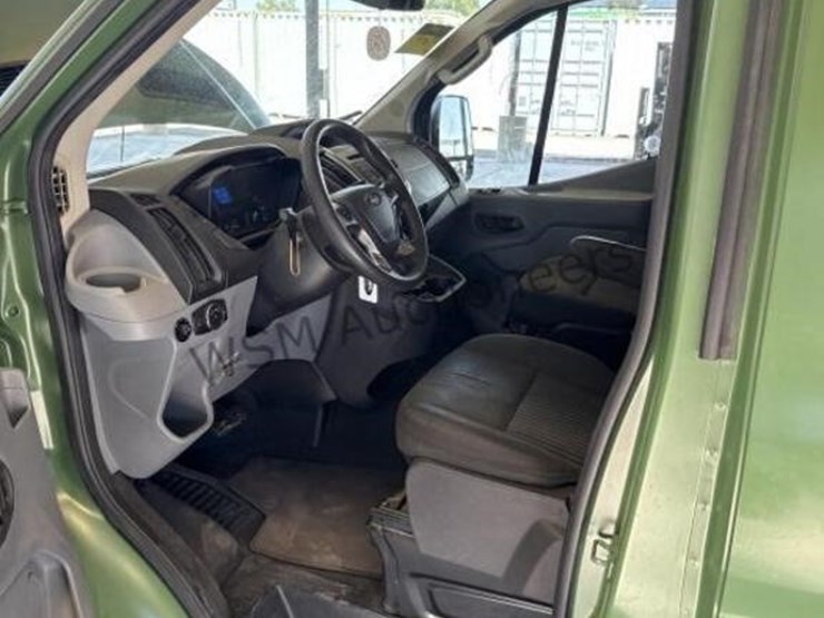 2018-ford-transit-image-32