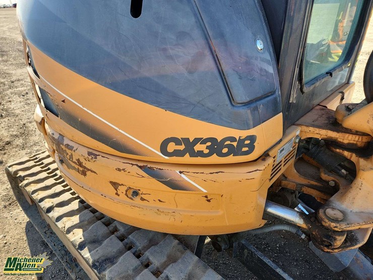 2011-case-cx36b-image-36