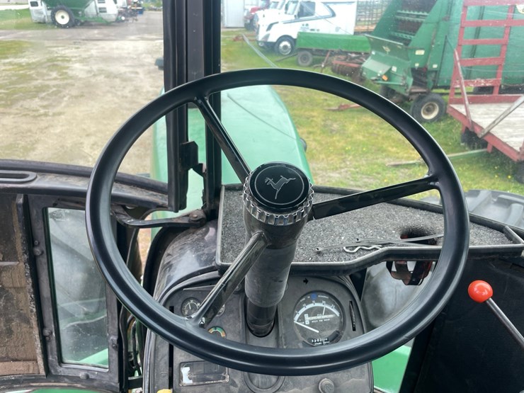john-deere-8640-image-26