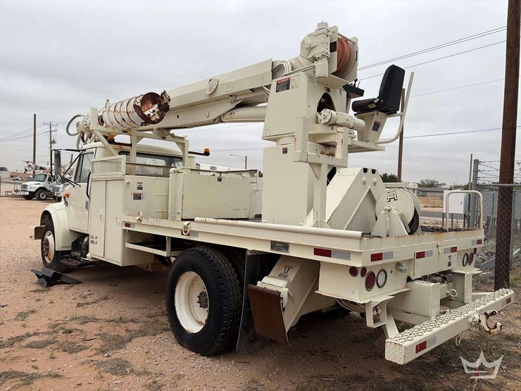2000-international-4700-image-2