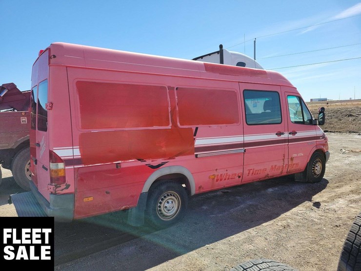 2005-dodge-sprinter-2500-image-4