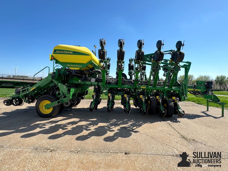 2013-john-deere-1790-ccs-image-4