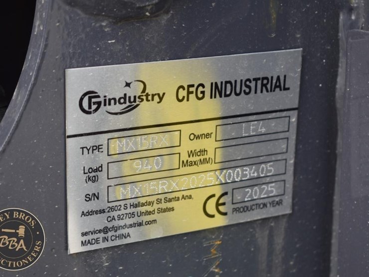 cfg-industrial-mini-excavator-43685-image-10