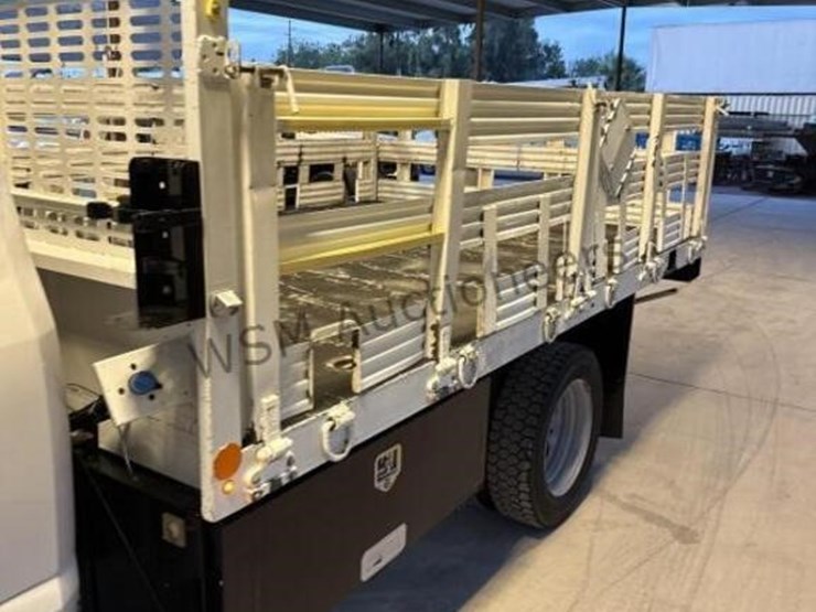 2017-ford-f550-image-7