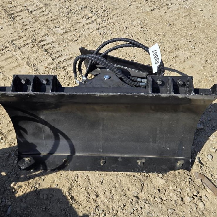 #687 • NEW SDLANCH MINI SKID STEER ANGLE SNOW BLADE