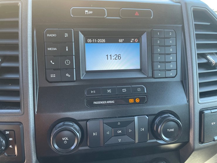 2020-ford-f350-xl-image-38