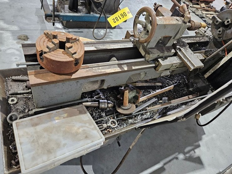 #6182-•-south-bend-fourteen-industrial-metal-lathe-image-21