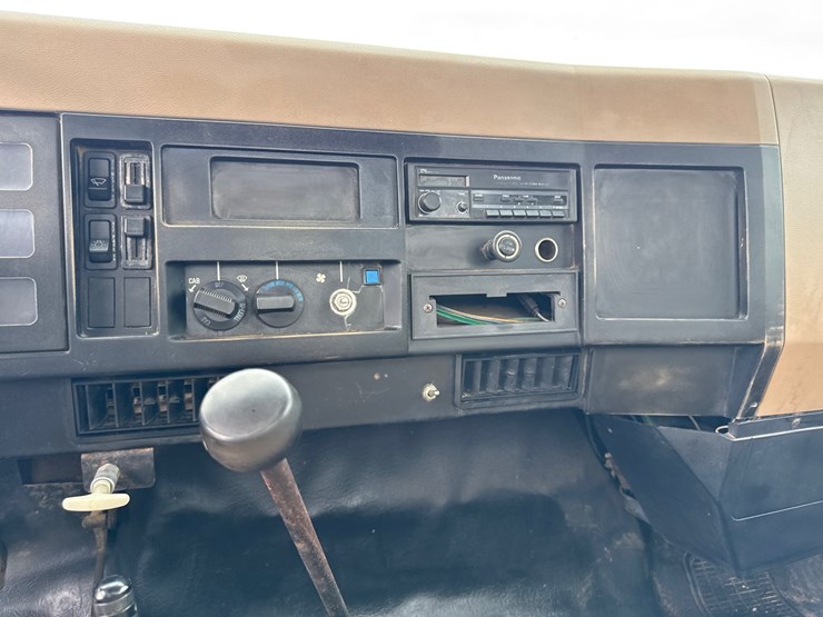 1990-international-4600-image-41