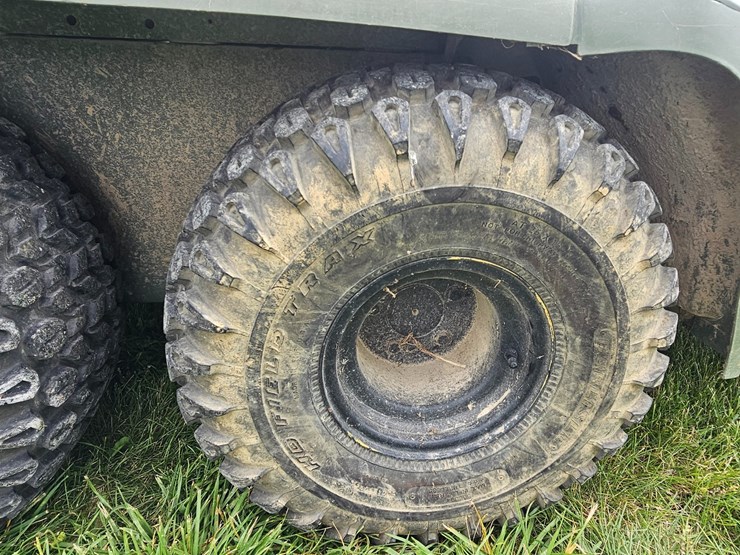 john-deere-gator-image-39