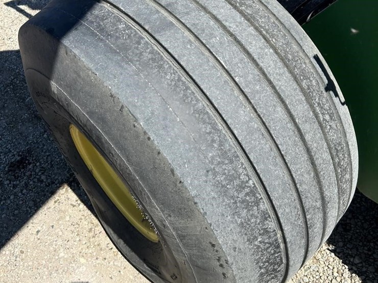 2012-john-deere-569-premium-image-20
