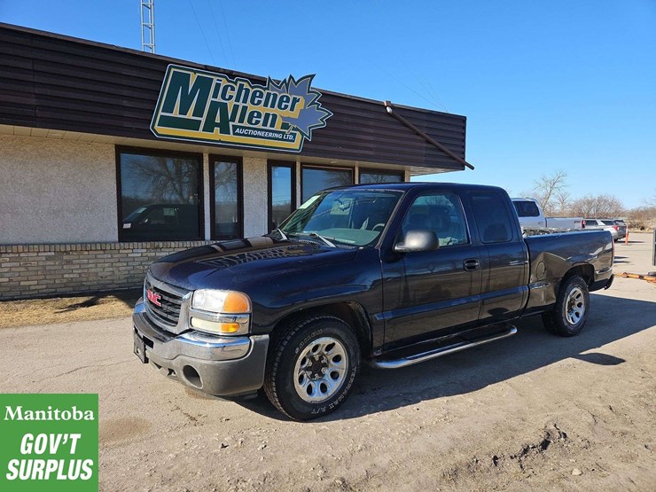 2006-gmc-sierra-1500-image-1