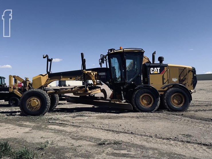 2011-caterpillar-140m-image-4