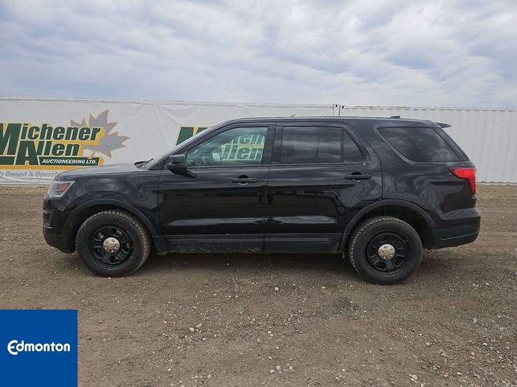 2019-ford-explorer-image-7