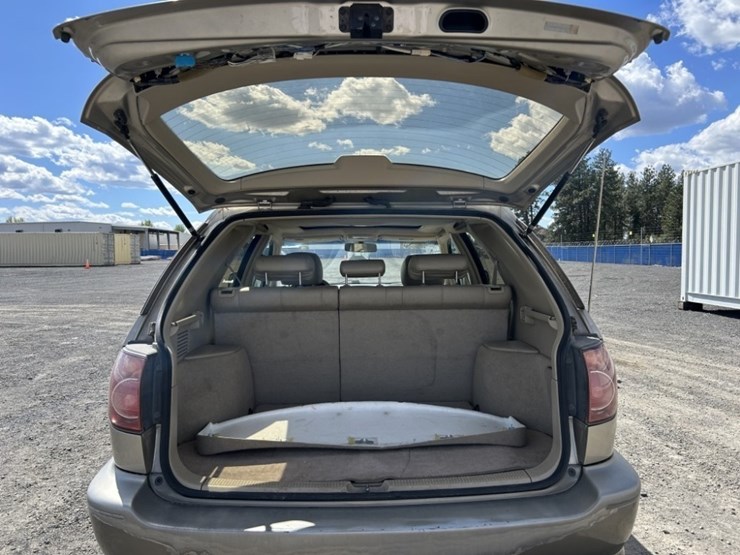 2000-lexus-rx300-image-28