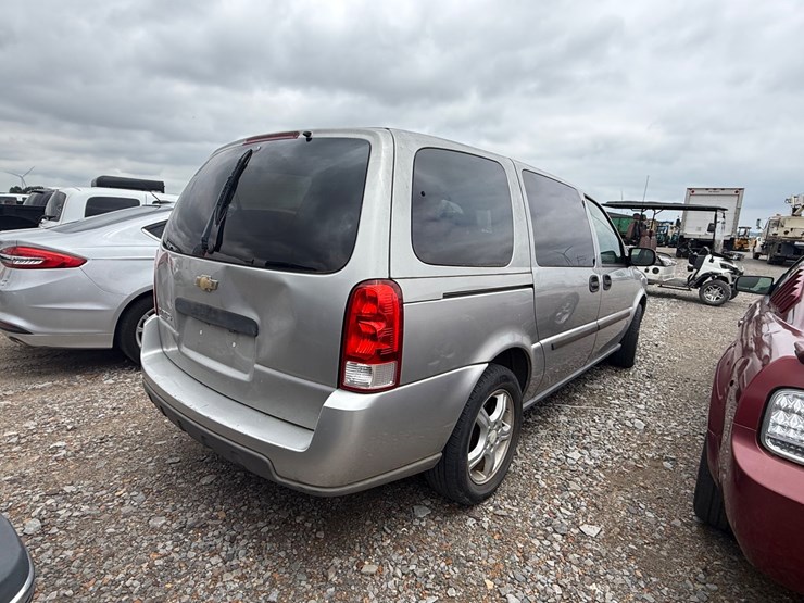 2008-chevrolet-uplander-image-3