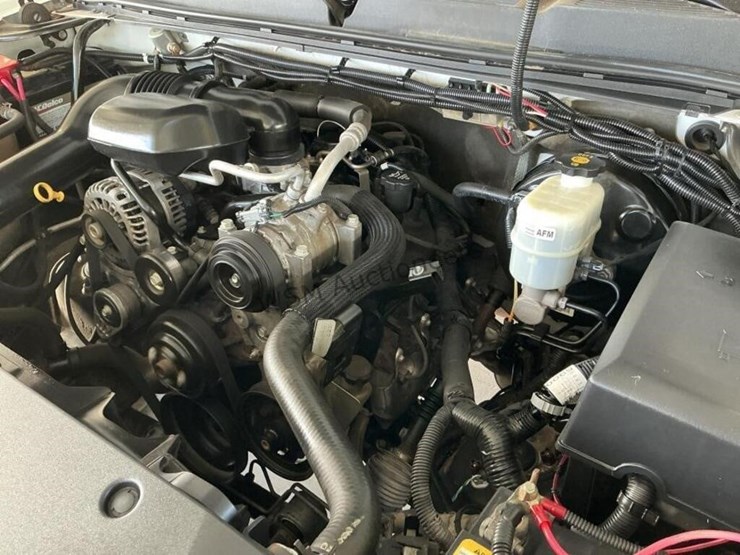 2012-chevrolet-silverado-1500-image-11