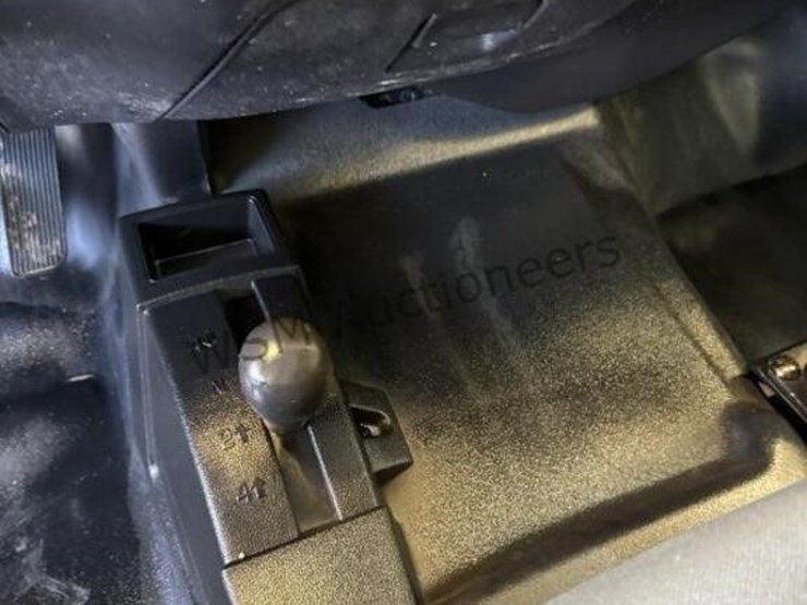 2015-chevrolet-silverado-2500hd-image-20