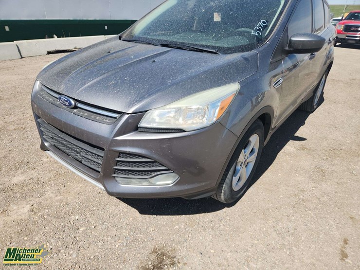2014-ford-escape-se-image-1