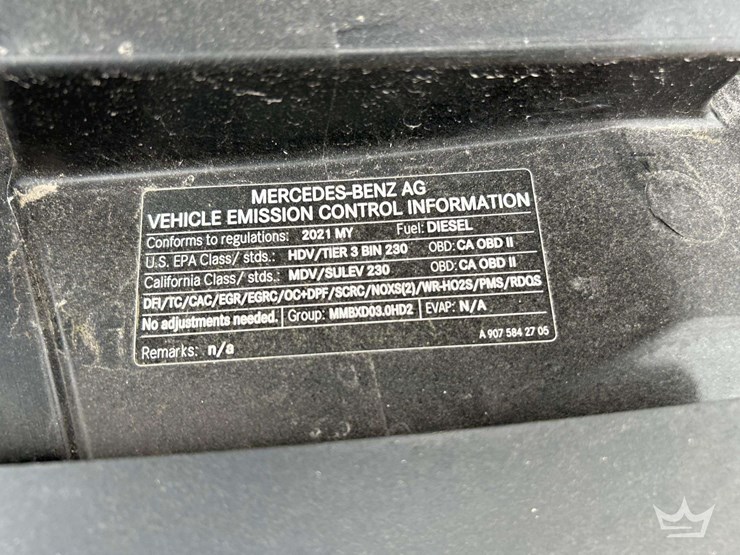 2021-mercedes-benz-sprinter-4500-image-11