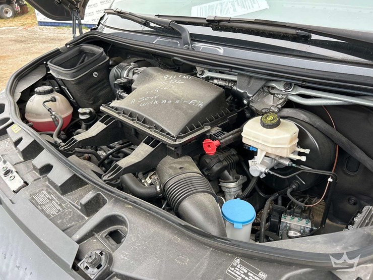 2021-mercedes-benz-sprinter-4500-image-8