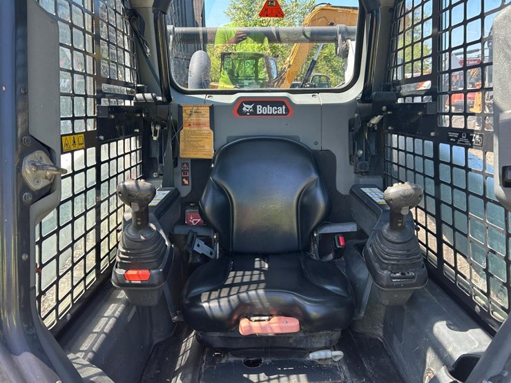 2021-bobcat-s76-image-18