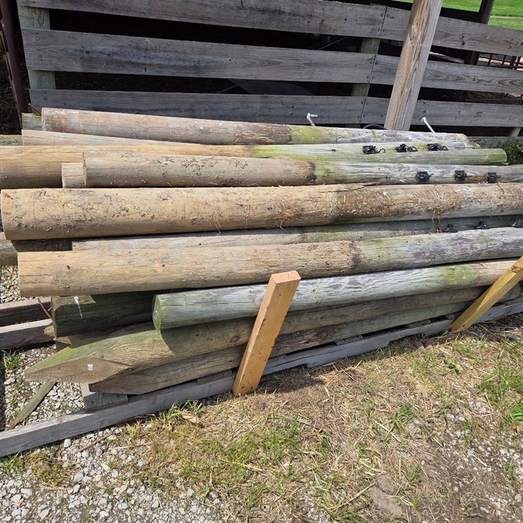 wood fence posts