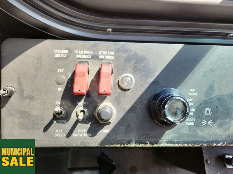 2006-new-flyer-d40lf-image-15