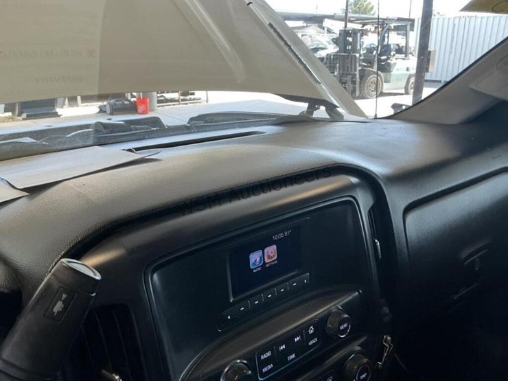 2017-chevrolet-silverado-3500hd-image-18