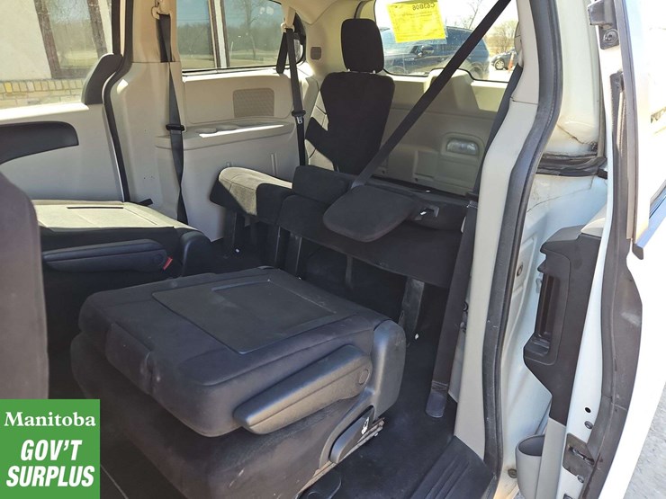 2011-dodge-grand-caravan-image-20
