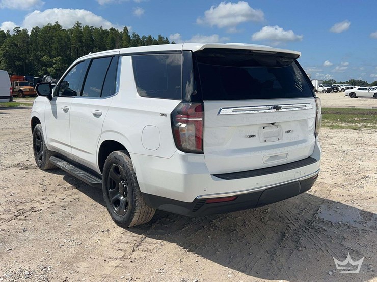 2021-chevrolet-tahoe-image-4