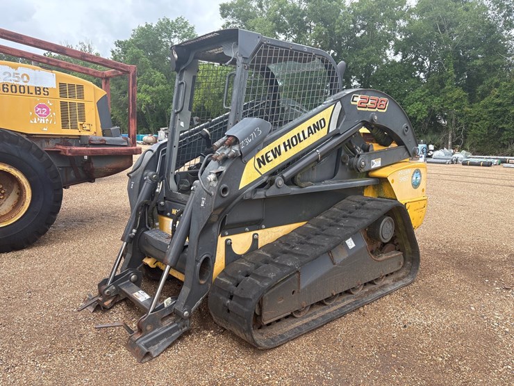 new-holland-c238-image-1