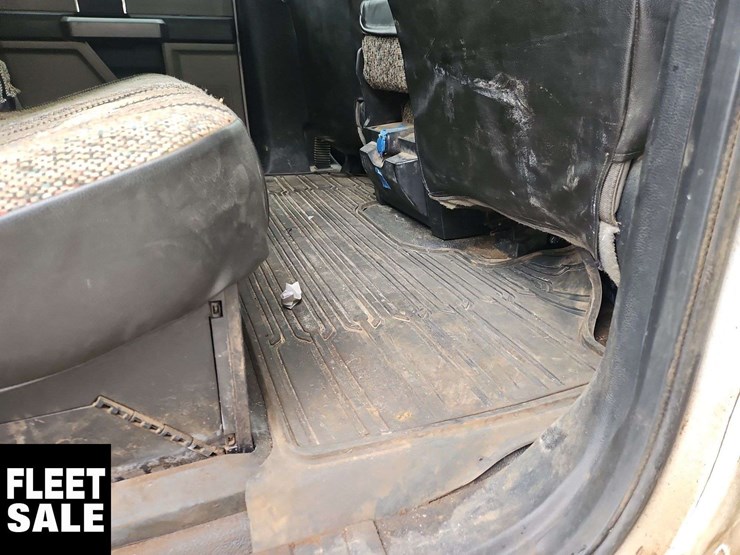 2017-ford-f550-image-32