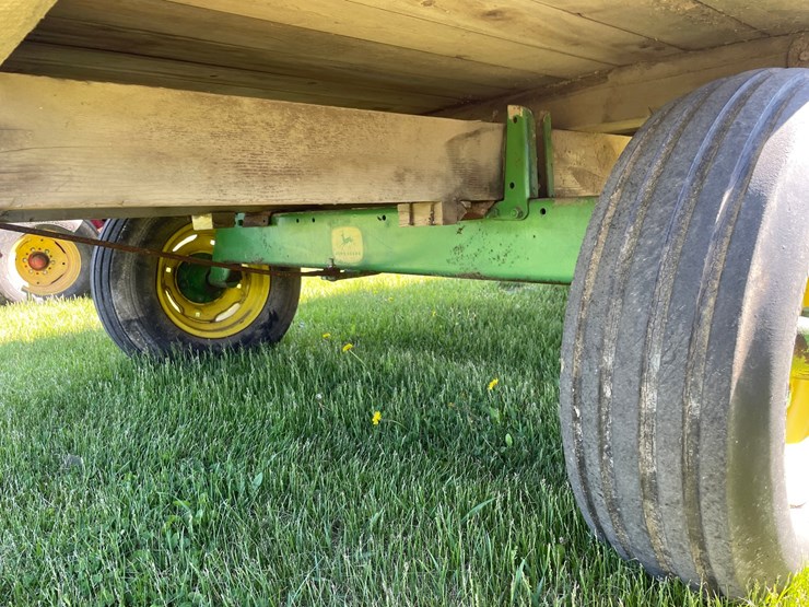 deere-tires-image-13
