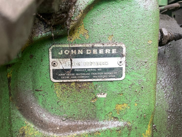john-deere-8640-image-10
