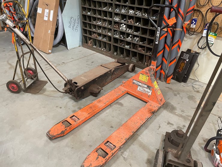 #10232-•-pettibone-5,500lbs-pallet-jack-image-1
