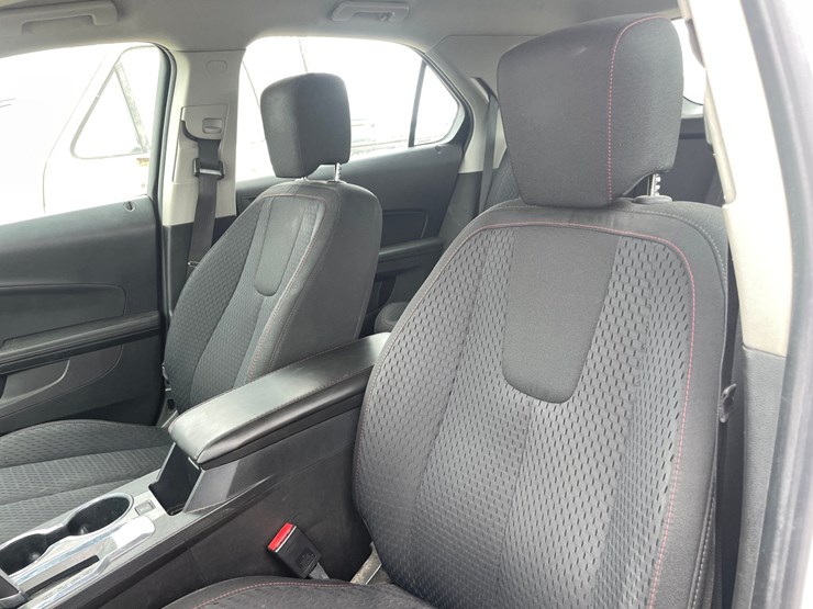 2012-chevrolet-equinox-image-26