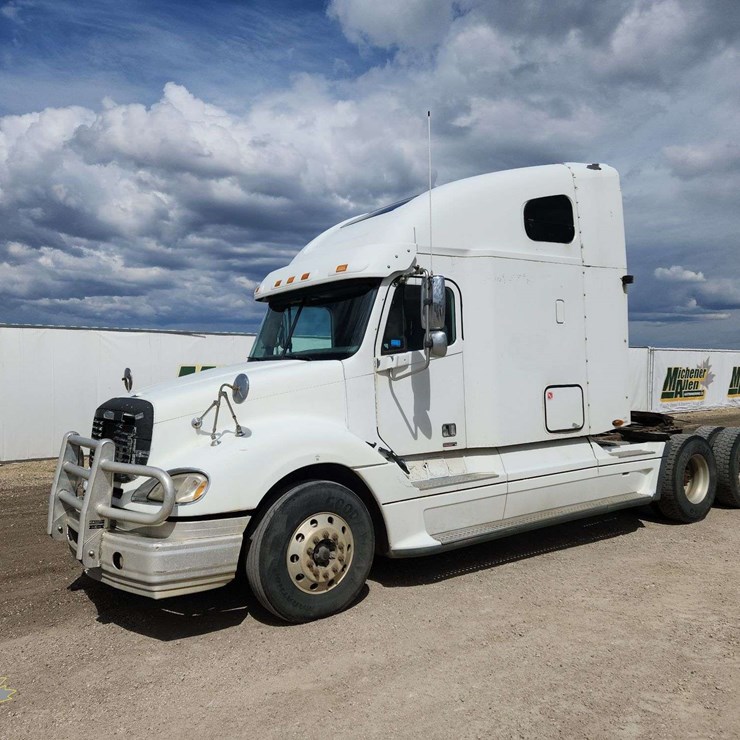 2005 FREIGHTLINER COLUMBIA 120