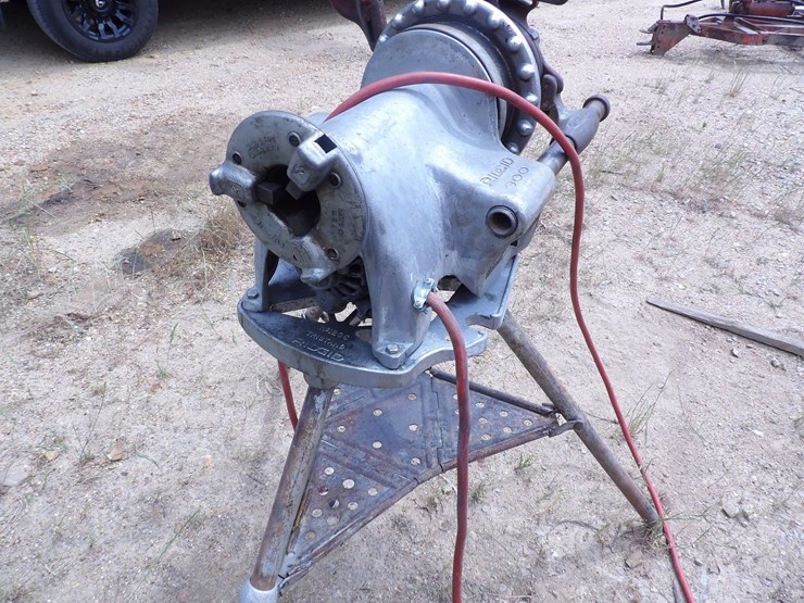 #40869-•-**rigid-300-pipe-threader-image-4