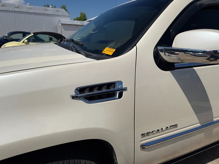 2007-cadillac-escalade-image-34