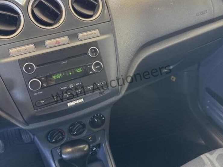 2013-ford-transit-connect-image-25